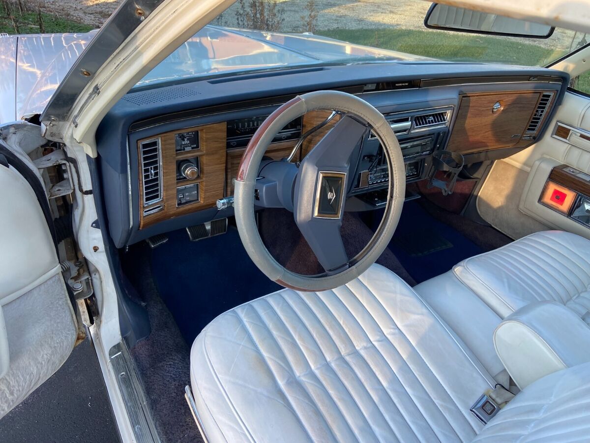 1983 Cadillac DeVille - photo 13