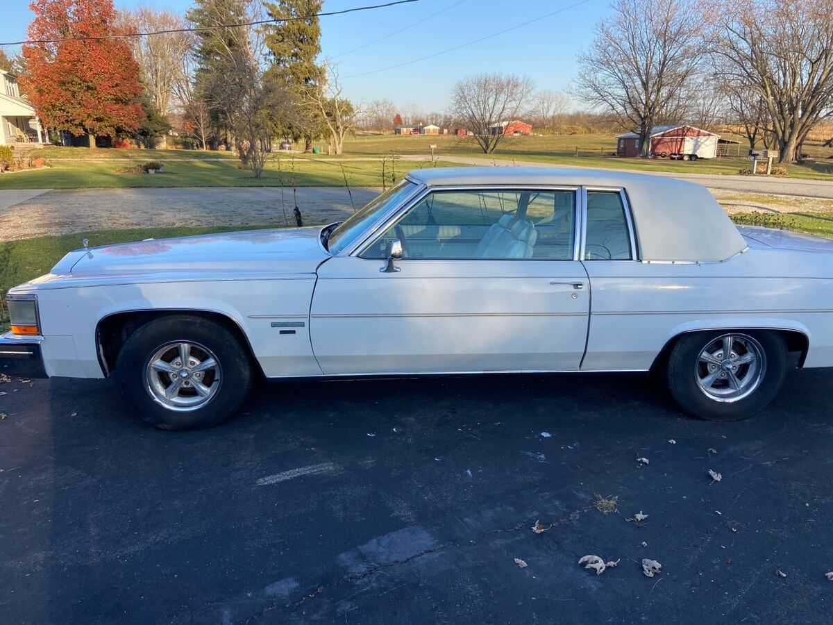 1983 Cadillac DeVille - photo 6