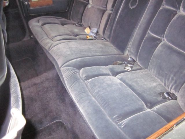 1983 Cadillac Brougham Fleetwood - photo 11