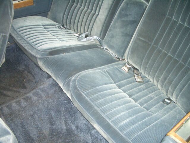 1983 Cadillac DeVille - photo 12