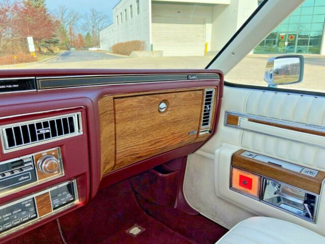 1983 Cadillac DeVille Coupe - photo 9