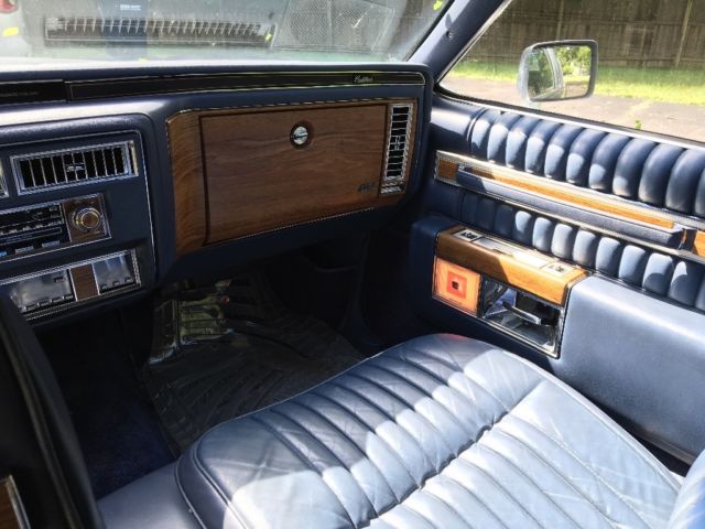 1983 Cadillac DeVille - photo 10