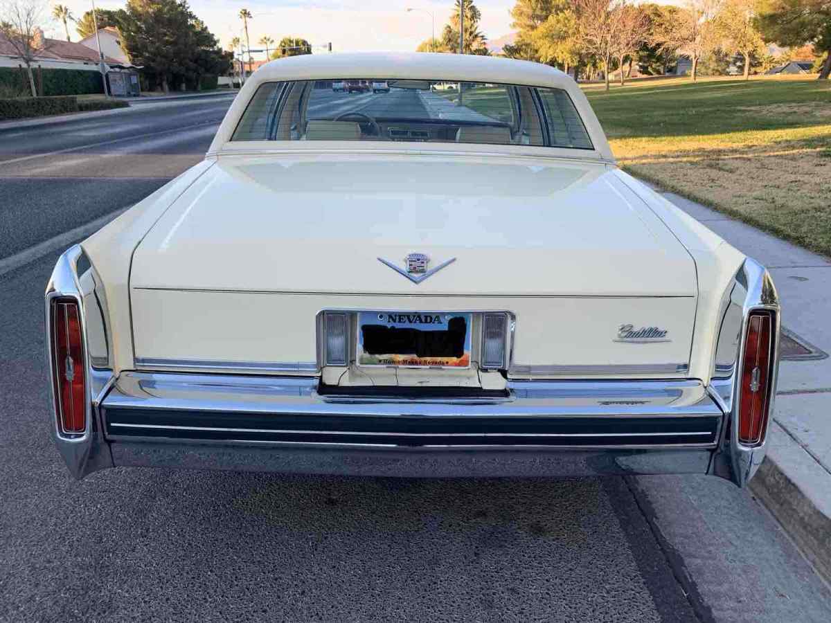 1983 Cadillac DeVille - photo 10