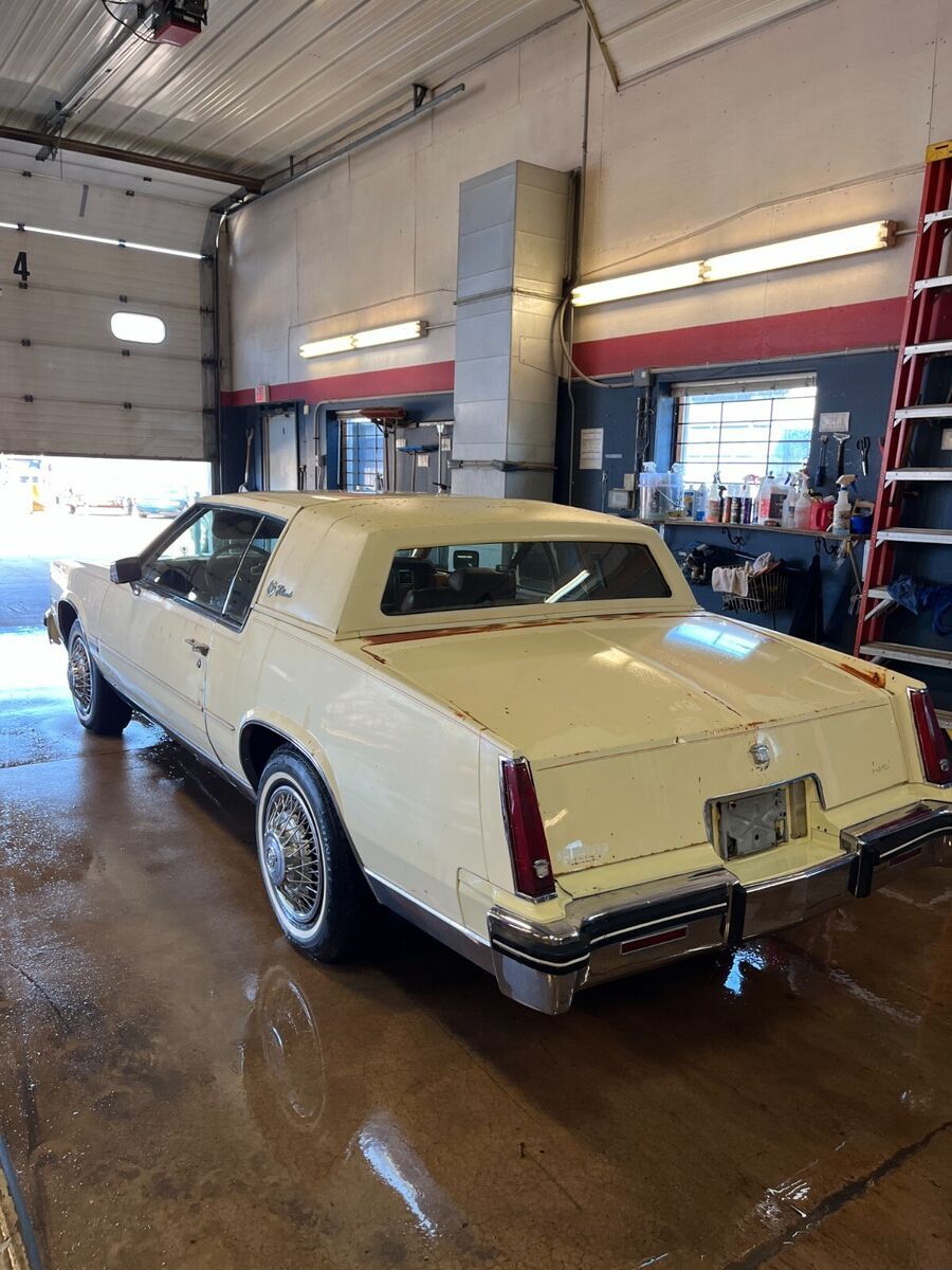 1983 Cadillac Eldorado *AS IS* *FOR PARTS ONLY* - photo 5