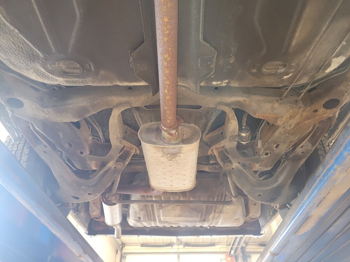 1983 Cadillac Eldorado *AS IS* *FOR PARTS ONLY* - photo 8