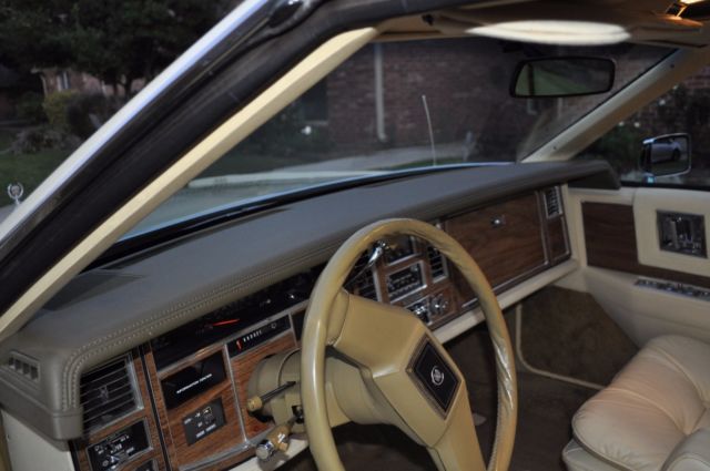 1983 Cadillac Eldorado TAN LEATHER - photo 8