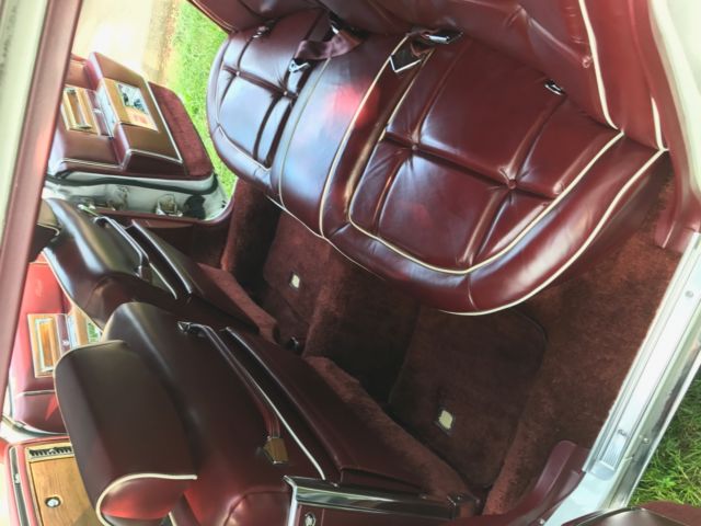 1983 Cadillac Fleetwood Brougham Sedan - photo 11