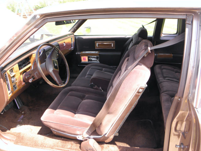 1983 Cadillac Fleetwood - photo 8