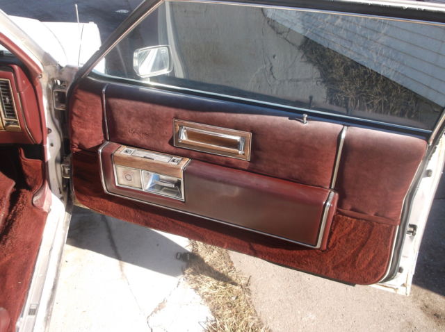1983 Cadillac Fleetwood Brougham d'Elegance Coupe 2-Door - photo 11