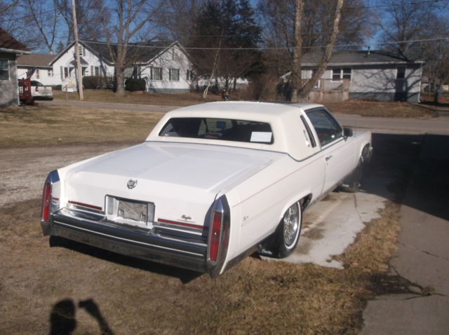 1983 Cadillac Fleetwood Brougham d'Elegance Coupe 2-Door - photo 4
