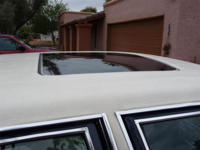 1983 Cadillac Fleetwood Brougham d'Elegance Sedan 4-Door - photo 8
