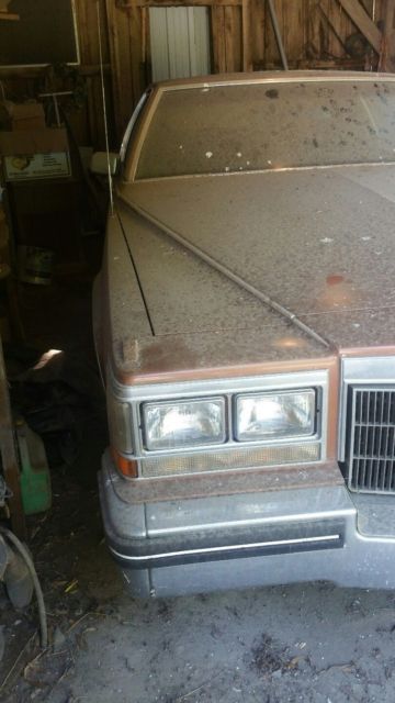 1983 Cadillac Brougham Fleetwood - photo 2