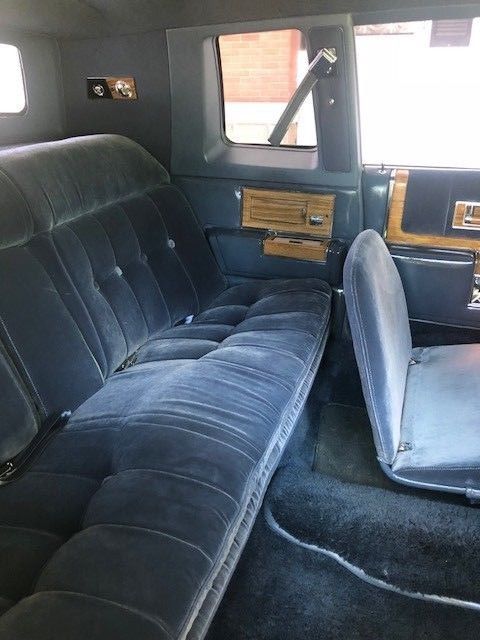 1983 Cadillac Fleetwood Limousine - photo 11
