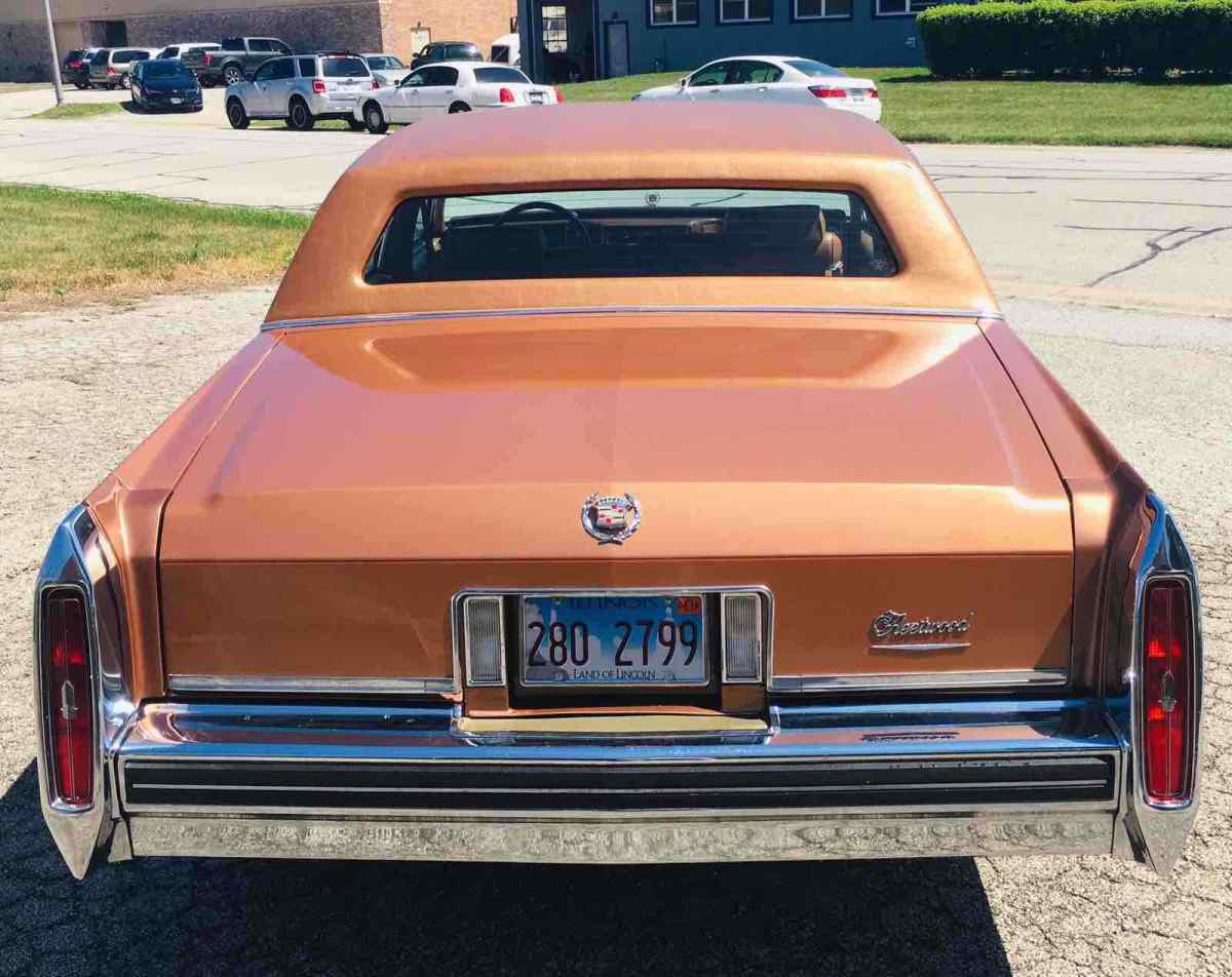 1983 Cadillac Fleetwood BROUGHAM - photo 3