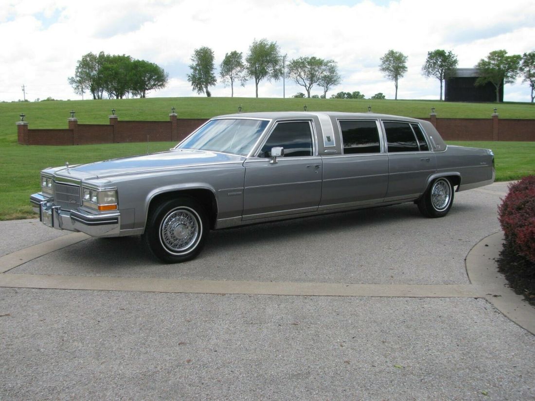 1983 Cadillac Fleetwood Fleetwood - photo 2