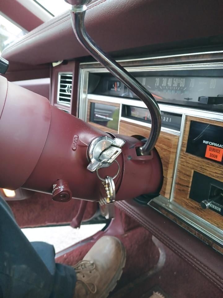 1983 Cadillac Seville Base 4dr Sedan - photo 12