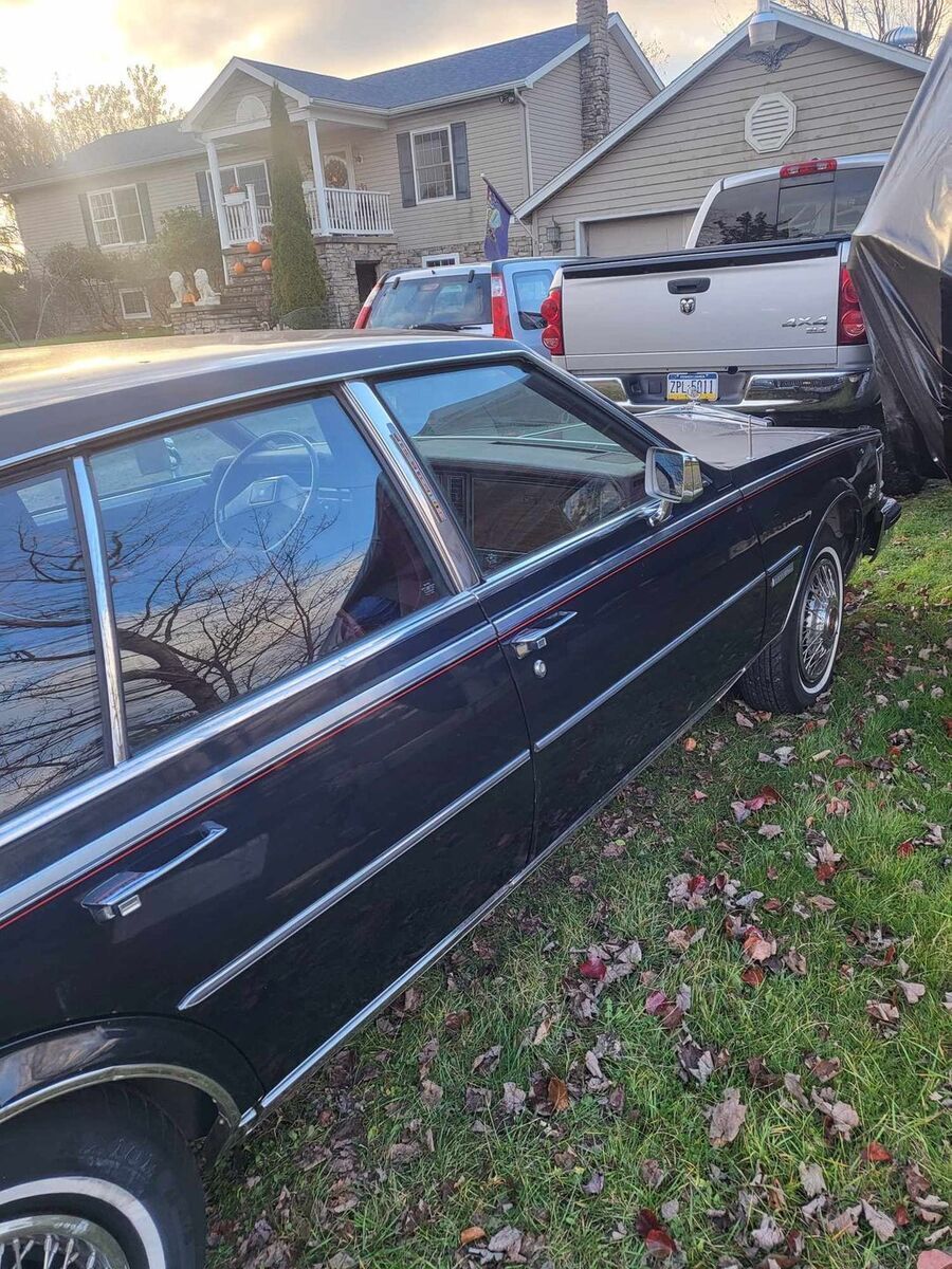1983 Cadillac Seville Base 4dr Sedan - photo 9