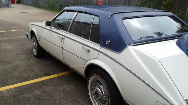 1983 Cadillac Seville - photo 3