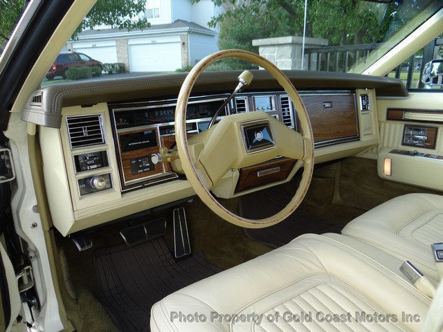 1983 Cadillac Seville Base Sedan 4-Door - photo 11