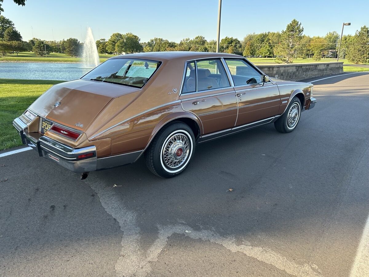 1983 Cadillac Seville - photo 13