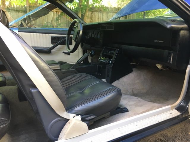 1983 Chevrolet Camaro - photo 7