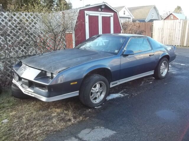 1983 CAMARO Z28 5 SPEED SOLID RUST FREE ROLLER EASY PROJECT LOTS EXTRA PARTS 1983 Chevrolet Camaro Z28