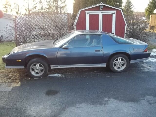 1983 Chevrolet Camaro Z28 - photo 2