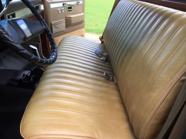 1983 Chevrolet C/K Pickup 1500 4 x 4 - photo 5