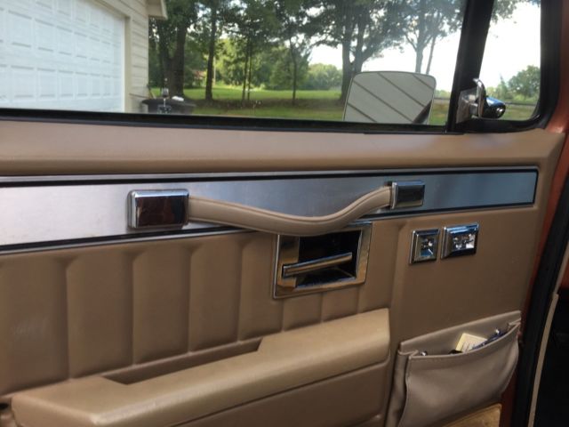 1983 Chevrolet C/K Pickup 1500 4 x 4 - photo 7