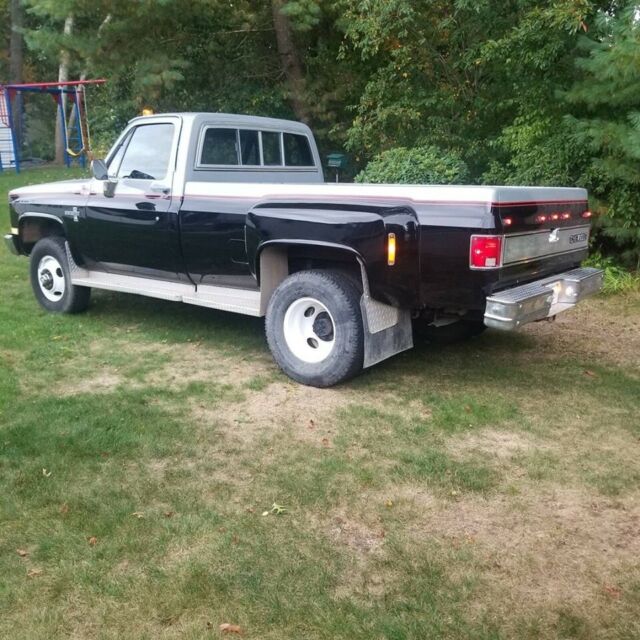 1983 Chevrolet C/K Pickup 3500 silverado - photo 2