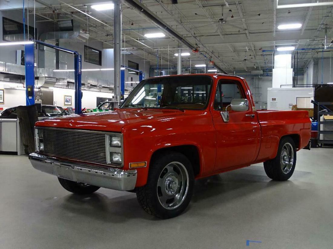 1983 Chevrolet C-10 - photo 2