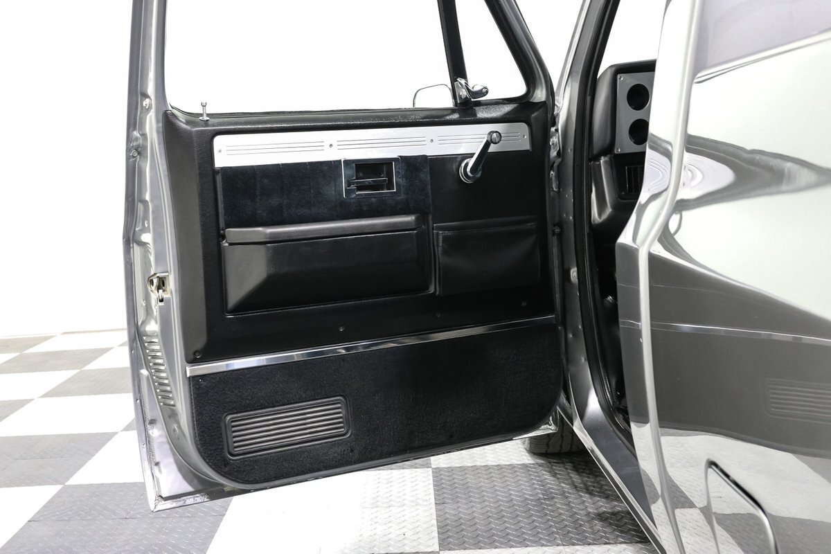 1983 Chevrolet C-10 - photo 12