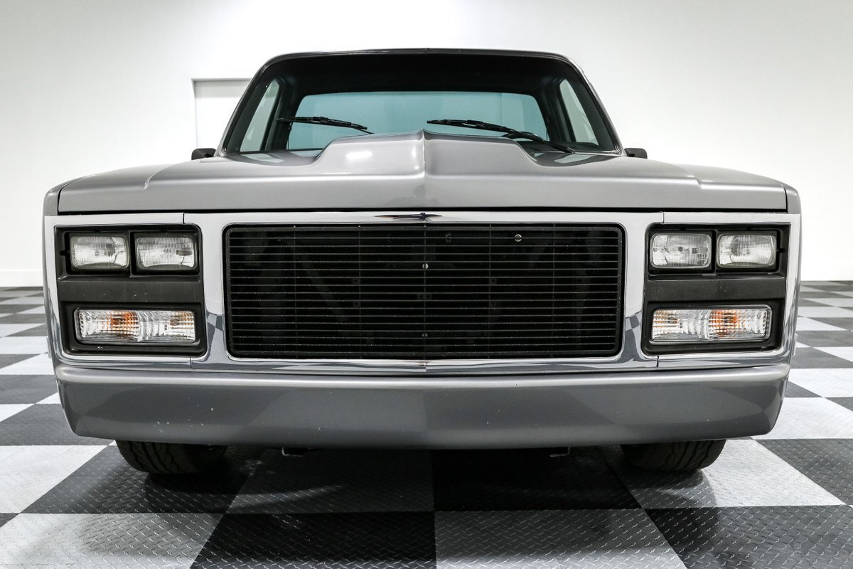 1983 Chevrolet C-10 - photo 2