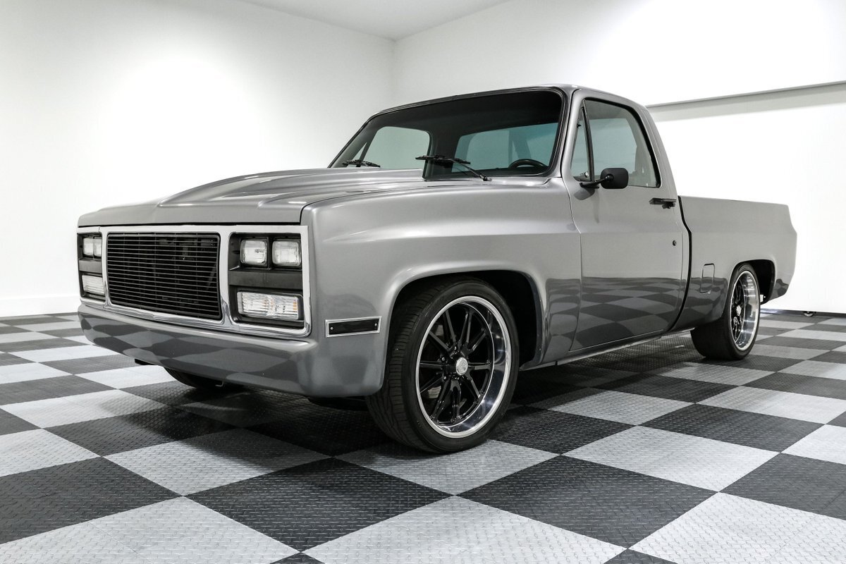 1983 Chevrolet C-10 - photo 3