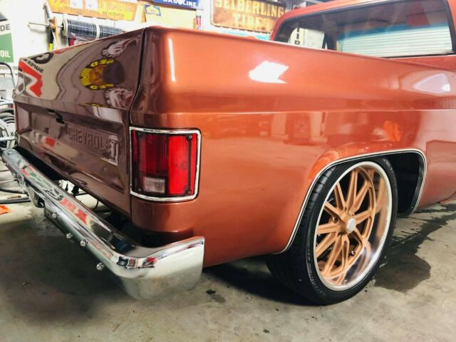 1983 Chevrolet C-10 - photo 2