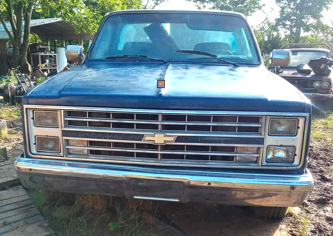 1983 Chevrolet C-10 Silverado "Square Body" Shortbed V8! - photo 3