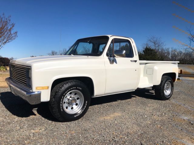 1983 Chevrolet C/K Pickup 2500 C20 with 454 BBC! - Rarely Seen Square Body - photo 2