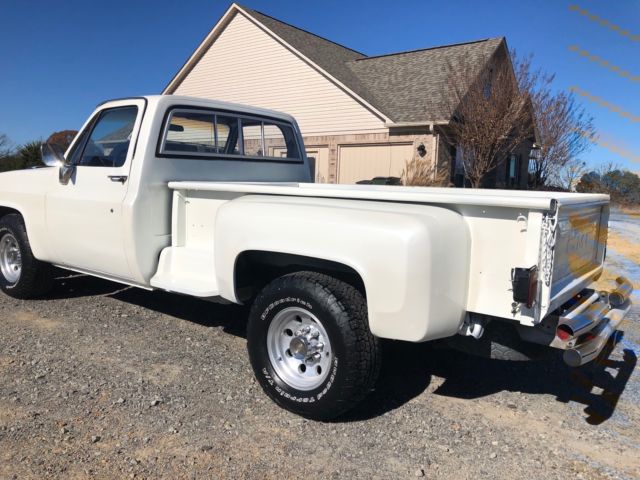 1983 Chevrolet C/K Pickup 2500 C20 with 454 BBC! - Rarely Seen Square Body - photo 4