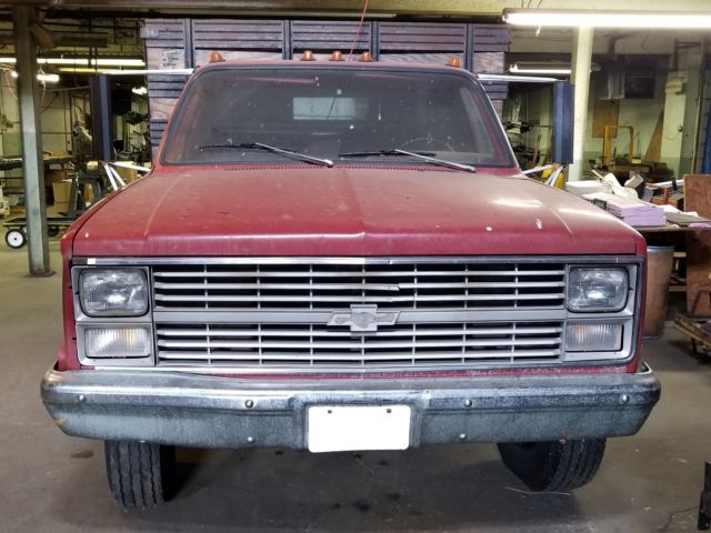1983 Chevrolet C/K Pickup 3500 Custom Deluxe - photo 5