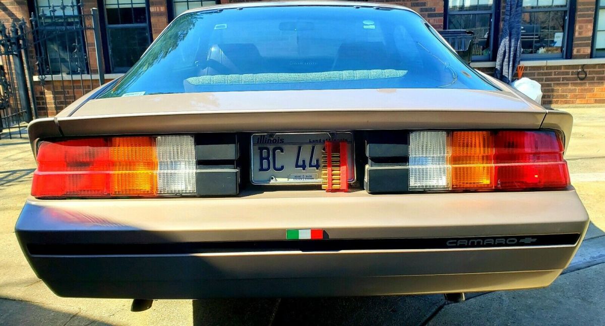 1983 Chevrolet Camaro - photo 2