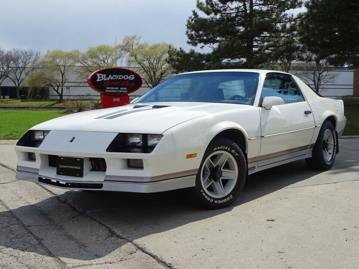 1983 Chevrolet Camaro Z28 37,878 Miles White Coupe V8 Automatic 1983 Chevrolet Camaro Z28
