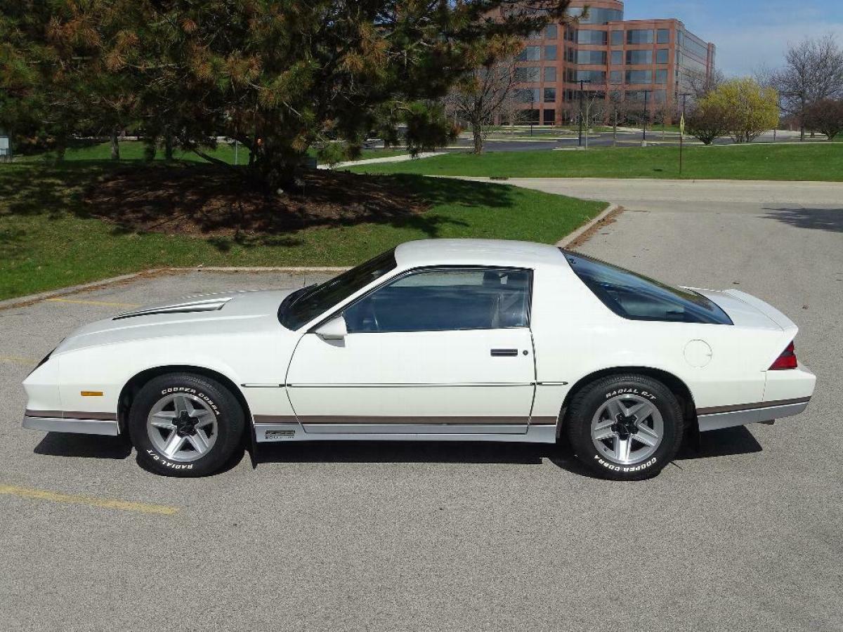 1983 Chevrolet Camaro Z28 - photo 10