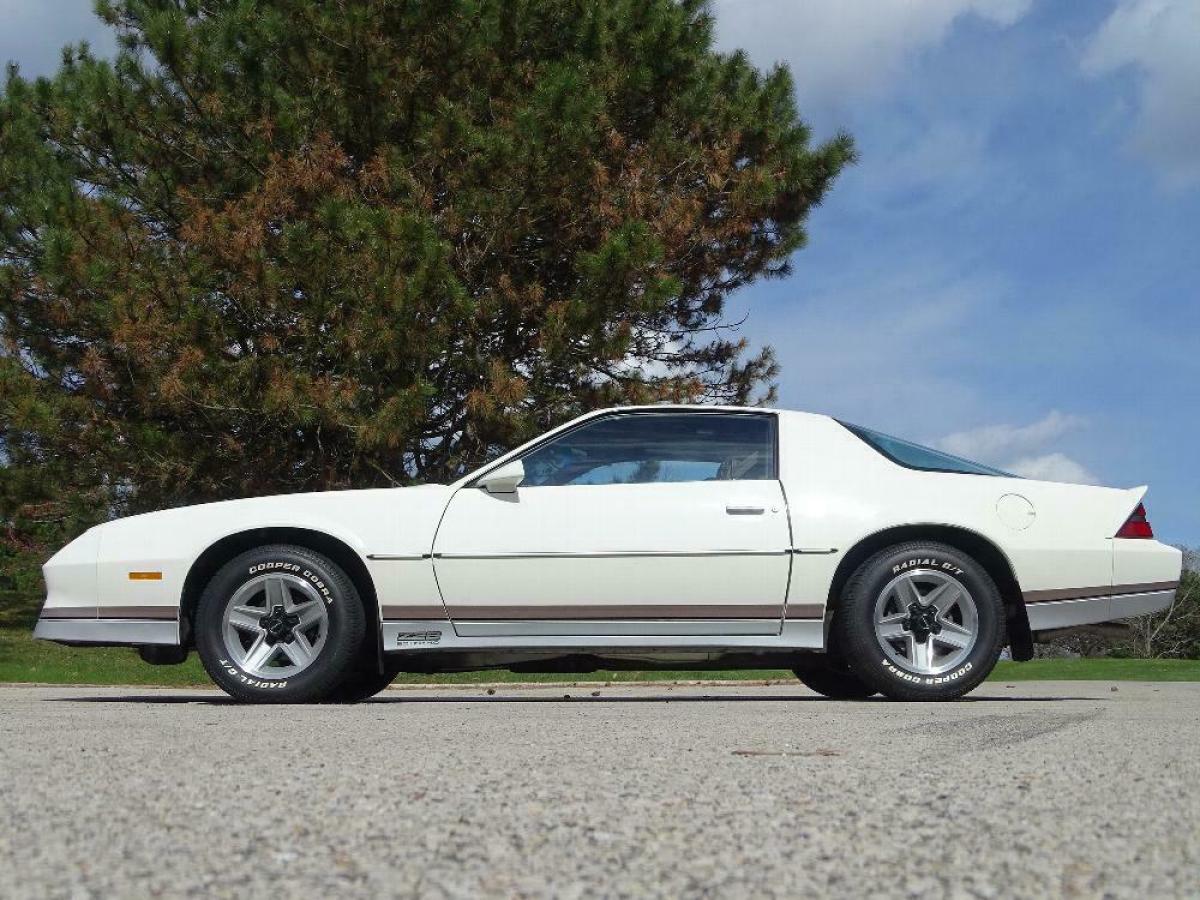 1983 Chevrolet Camaro Z28 - photo 11
