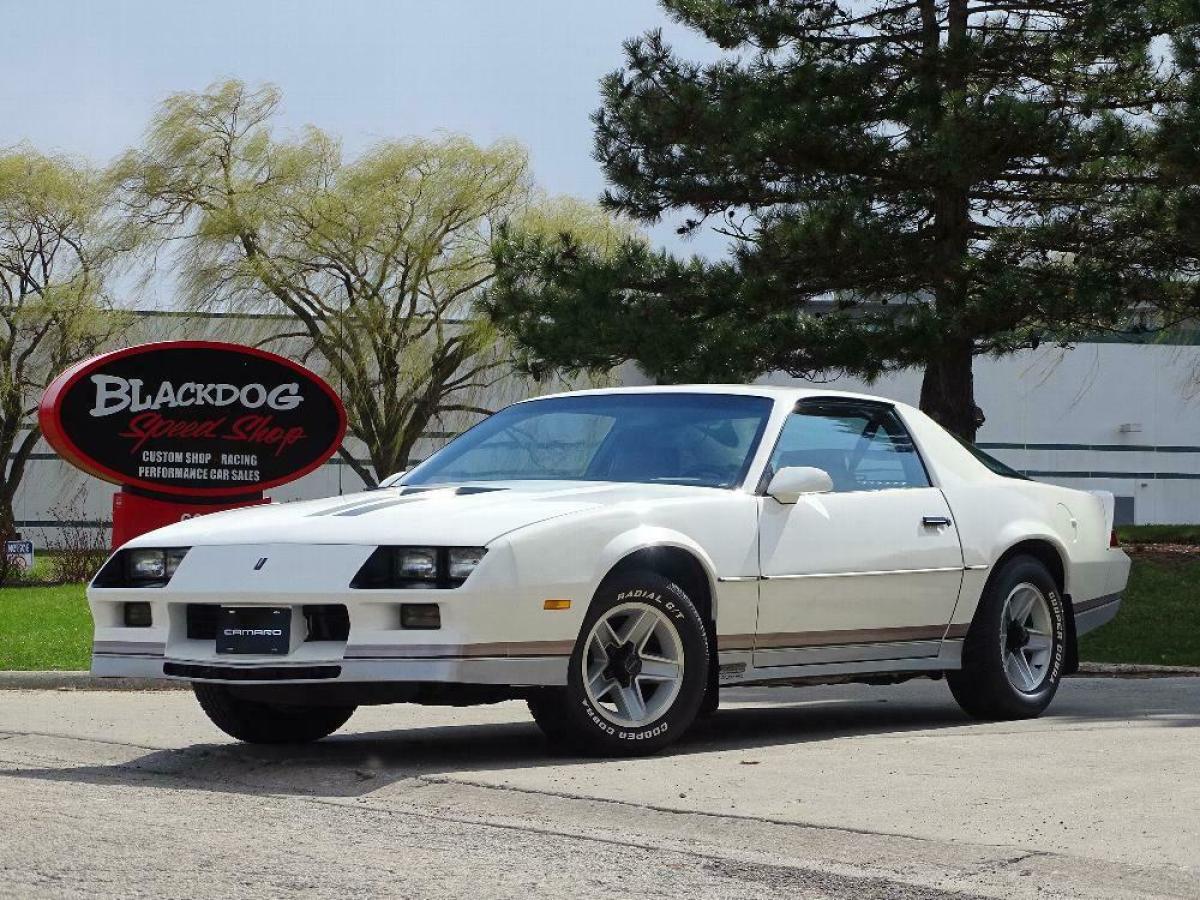 1983 Chevrolet Camaro Z28 - photo 2
