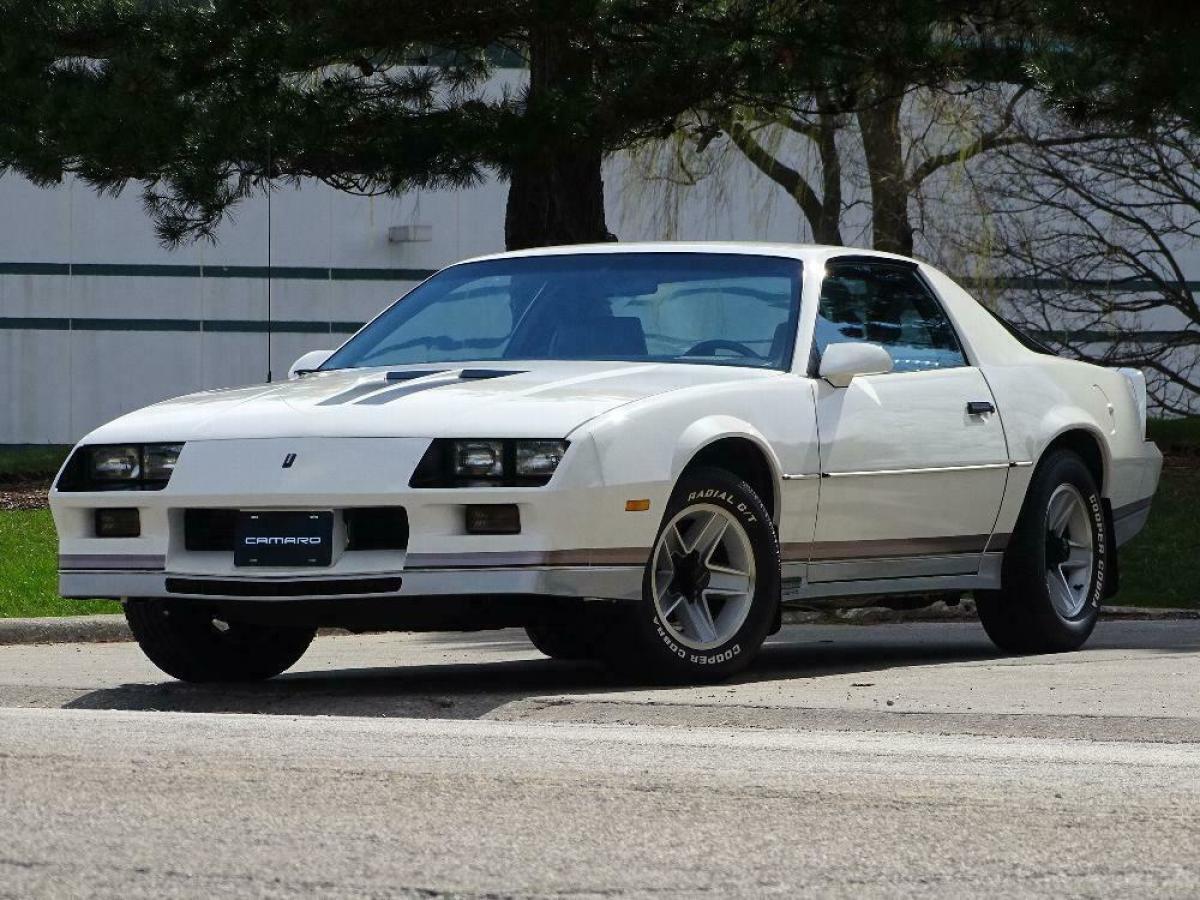 1983 Chevrolet Camaro Z28 - photo 3