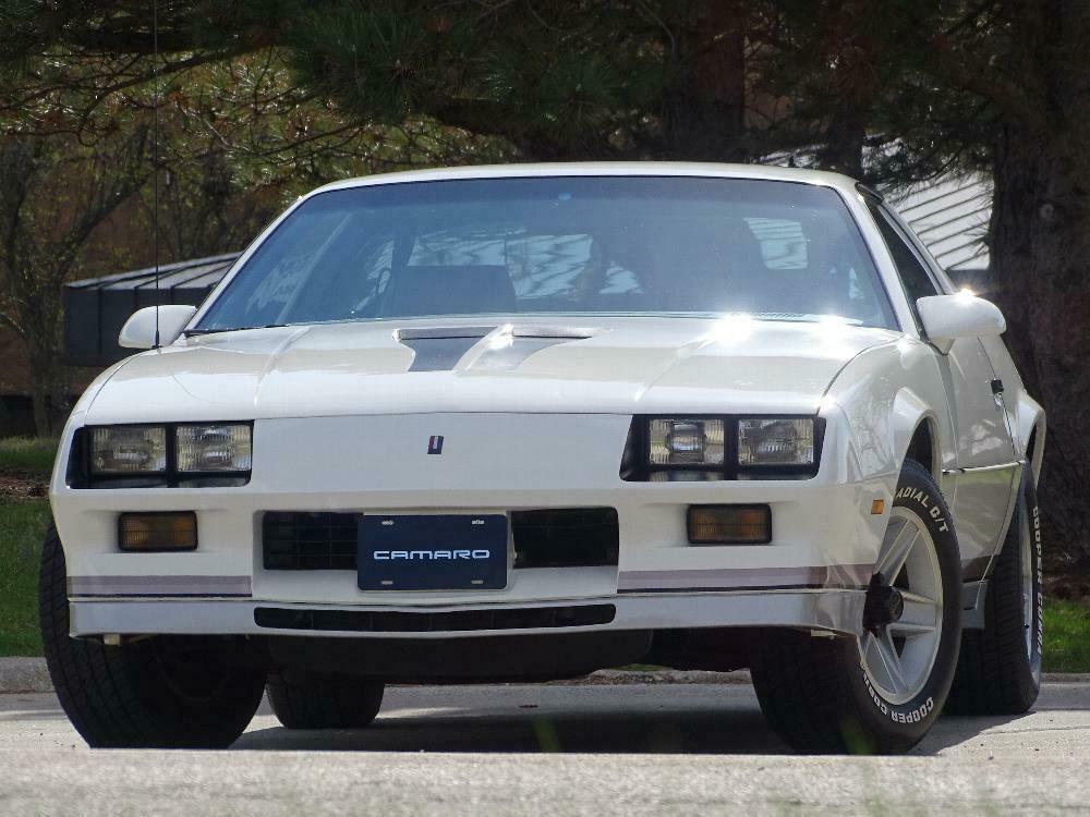 1983 Chevrolet Camaro Z28 - photo 4