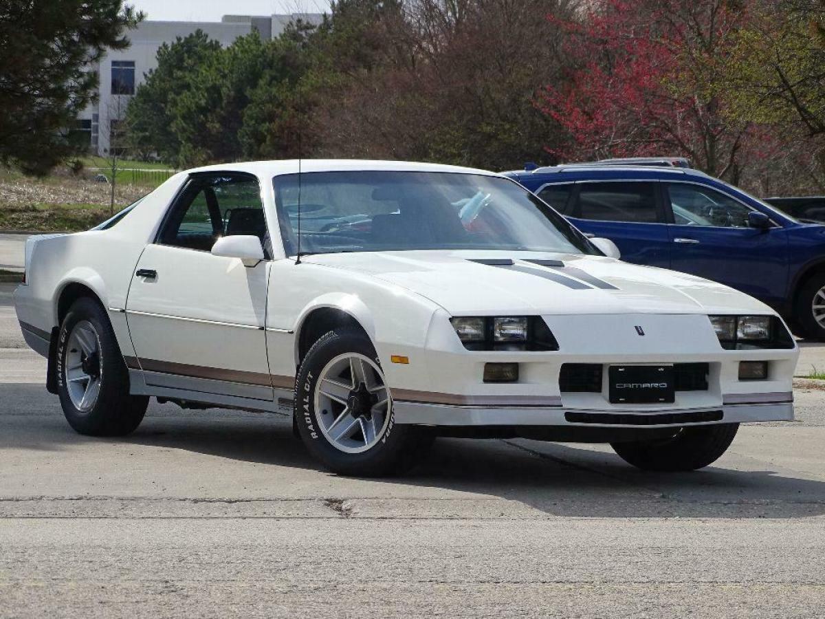 1983 Chevrolet Camaro Z28 - photo 7