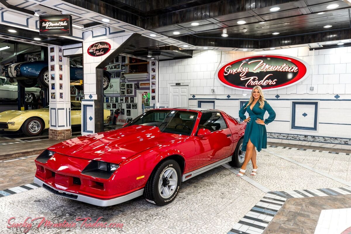 1983 Chevrolet Camaro Z/28 - photo 2