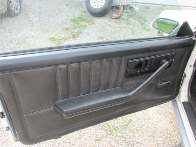 1983 Chevrolet Camaro - photo 11
