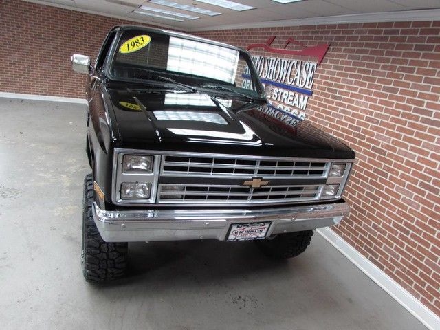 1983 Chevrolet C/K Pickup 1500 - photo 2